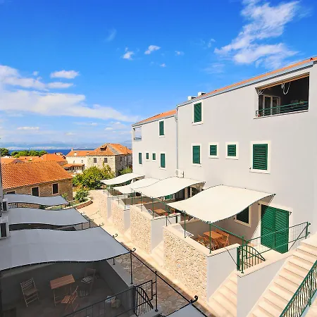 Kala Mendula.3 *